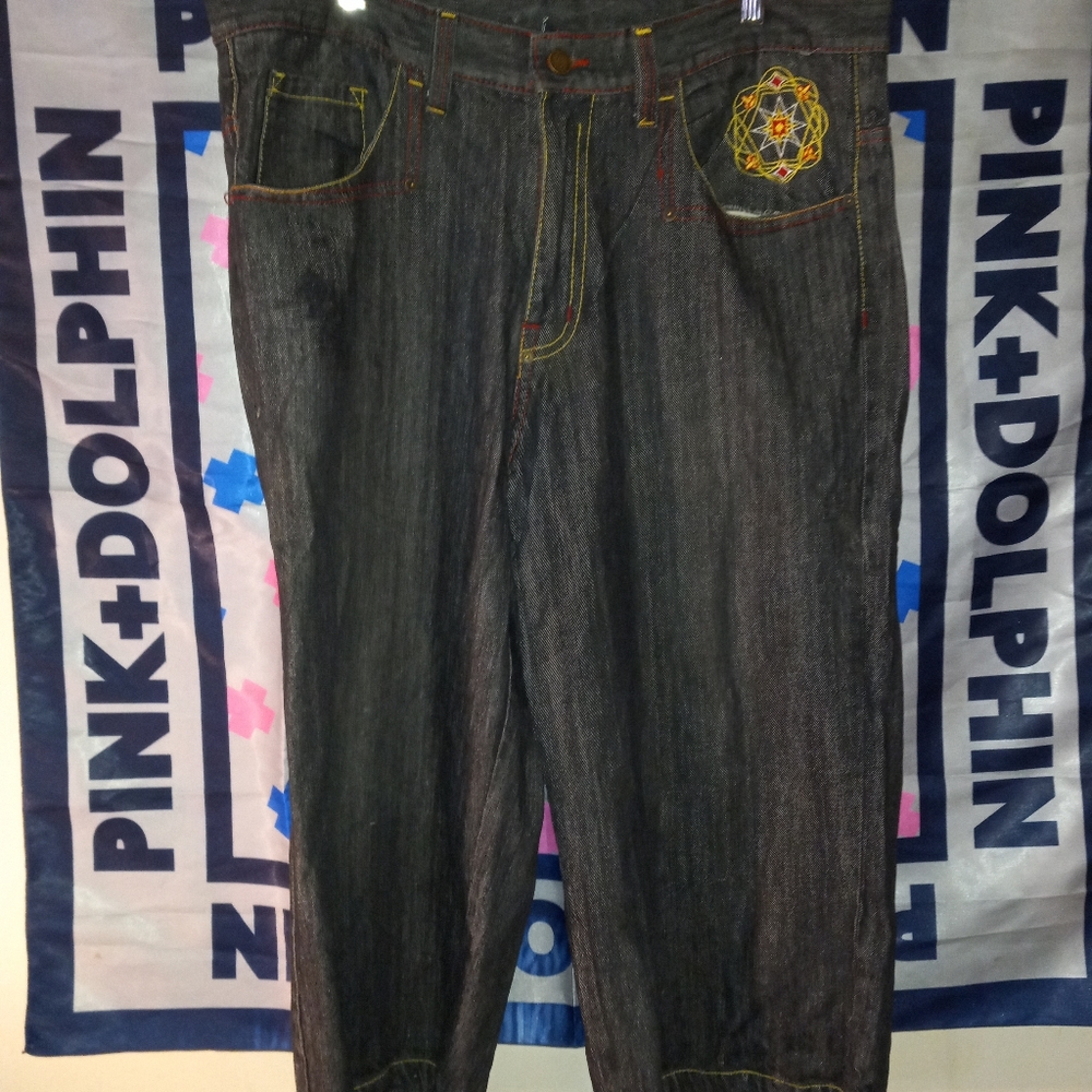 COOGI Dark shorts with bright bold embroidery on pockets W.38